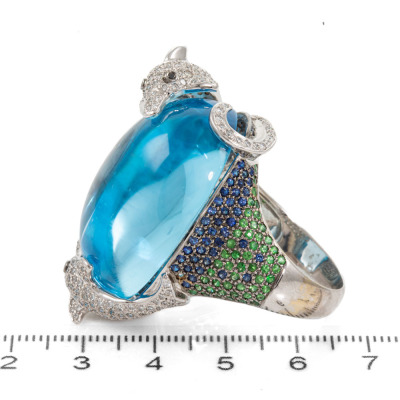 110.98ct Blue Topaz Dolphin Design Ring - 3