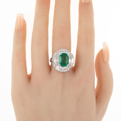 4.68ct Zambian Emerald and Diamond Ring - 7