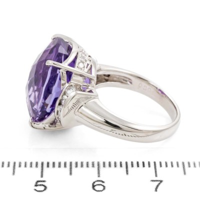 13.91ct Amethyst and Diamond Ring - 3