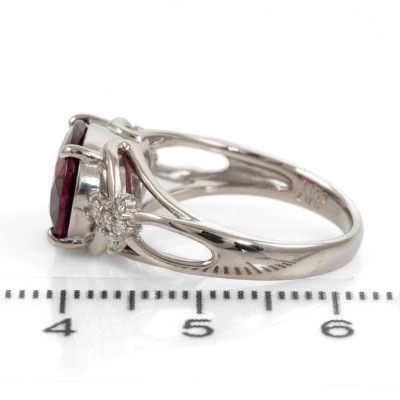 3.87ct Rhodolite Garnet & Diamond Ring - 3