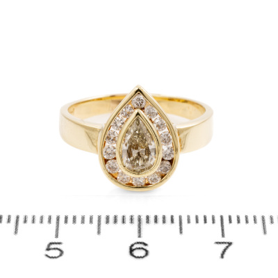0.75ct Centre Pear Shape Diamond Ring - 2