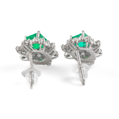 0.93ct Emerald and Diamond Earrings - 4