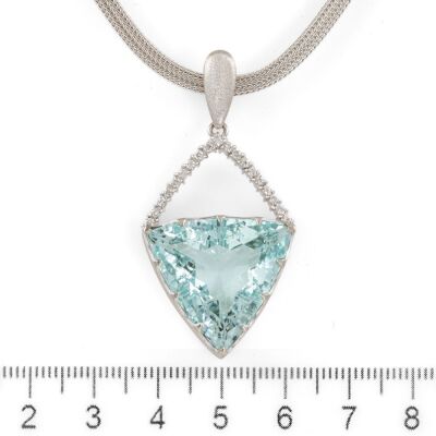20.40ct Aquamarine and Diamond Pendant - 2