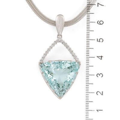20.40ct Aquamarine and Diamond Pendant - 3