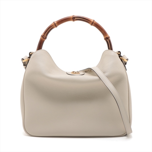 Gucci Diana Medium Shoulder Bag
