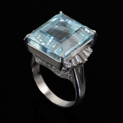 18.26ct Aquamarine & Diamond Ring - 6