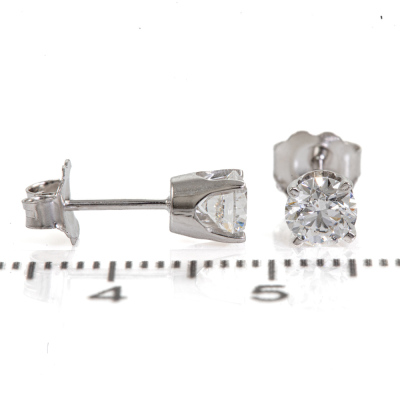 0.76ct Diamond Studs GIA D VS1 - 4