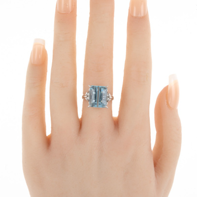 7.07ct Aquamarine and Diamond Ring - 6
