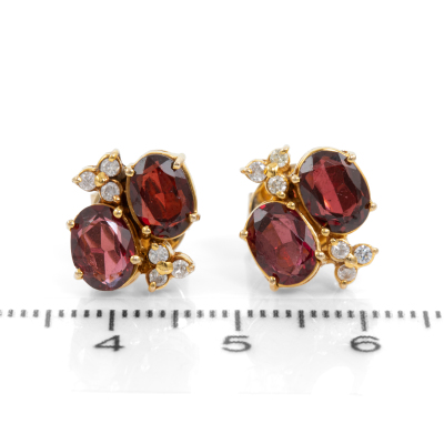 2.80ct Garnet and Diamond Earrings - 2