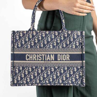 Christian Dior Medium Oblique Book Tote - 10