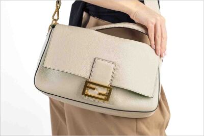 Fendi Selleria Baguette Leather Bag - 6