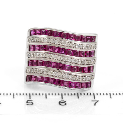 4.12ct Ruby and Diamond Ring - 2