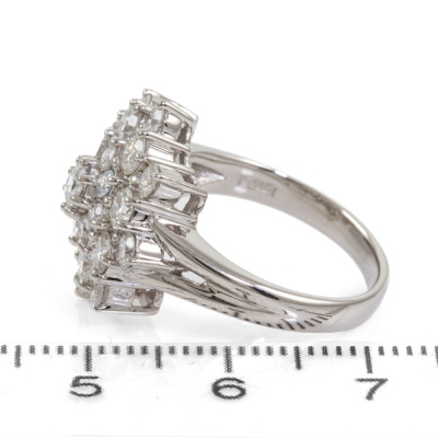 2.05ct Diamond Dress Ring - 3