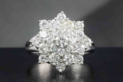 2.05ct Diamond Dress Ring - 7