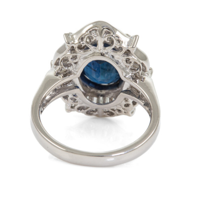 4.69ct Sapphire and Diamond Ring - 5