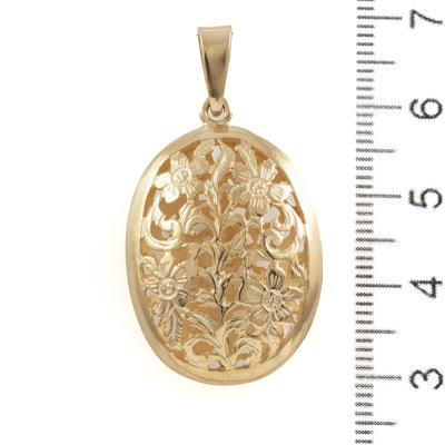 Pair of 9ct Gold Pendants - 15