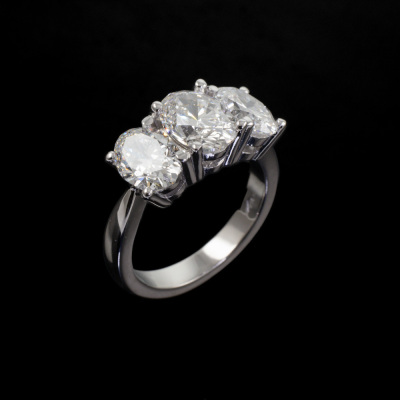 3.50ct Diamond Trilogy Ring GIA E SI2 - 10