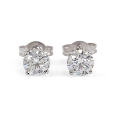 0.92ct Diamond Studs GIA D VS1-VS2