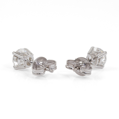 0.92ct Diamond Studs GIA D VS1-VS2 - 6