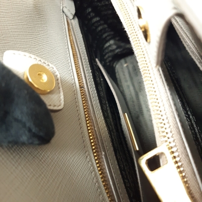 Prada Medium Promenade Bag - 12