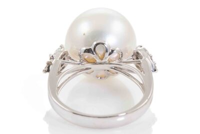 14.3mm South Sea Pearl & Diamond Ring - 3