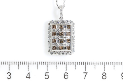 2.00ct Diamond Pendant, 18ct Gold - 3