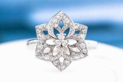 Boucheron Flower Diamond Cocktail Ring - 9