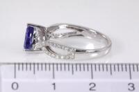 Tanzanite 1.81ct and Diamond ring - 3