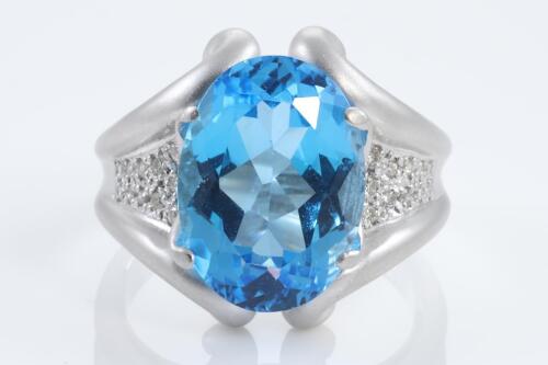 10.59ct Topaz and Diamond Ring