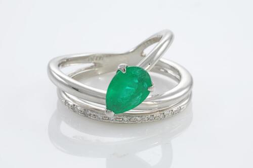 0.95ct Emerald and Diamond Ring