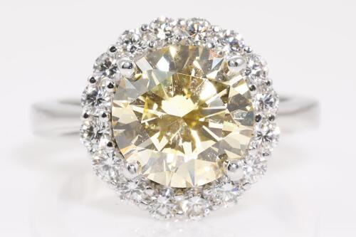 3.05ct Diamond GIA Fancy Brownish Yellow